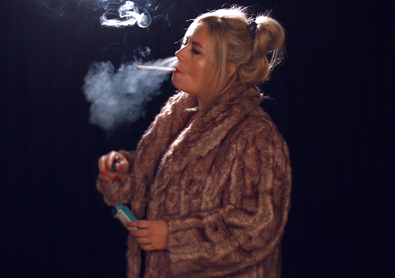 Smoking Vs Menthol All White 120s In My Fur Coat